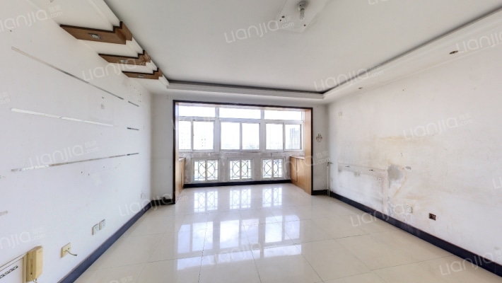 一品家园二手房实景图