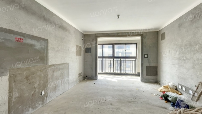 建业公园里二手房实景图