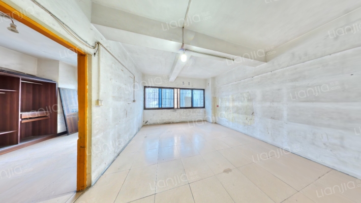 银星商场二手房实景图