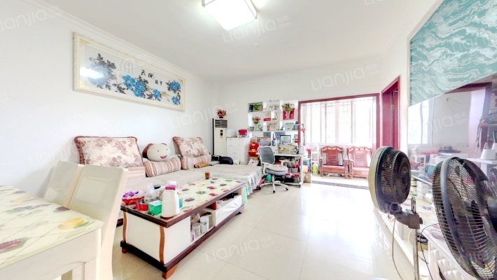 天彩菁华二手房实景图