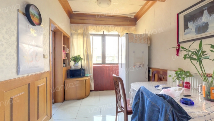 山潘四村二手房实景图