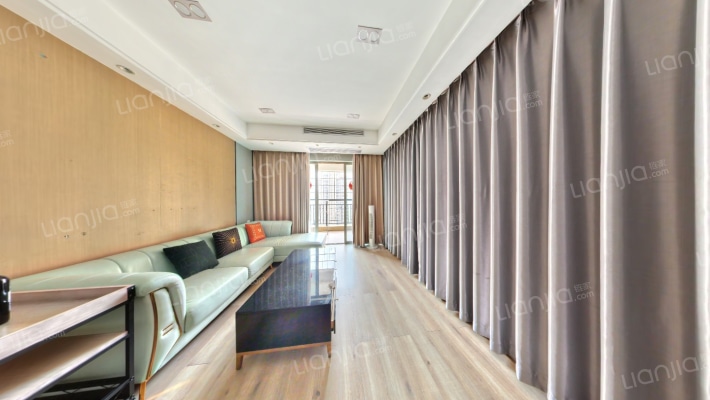 依云小镇二手房实景图