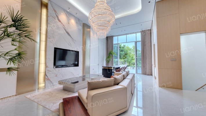 名商高尔夫球会二手房实景图