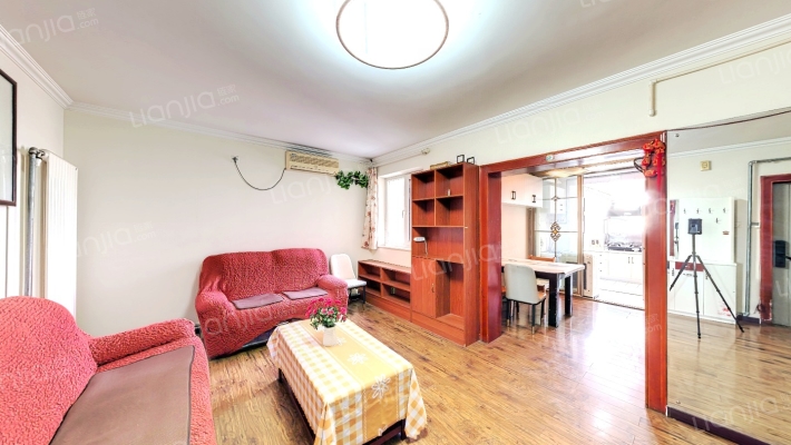 鲁能经纬大厦二手房实景图