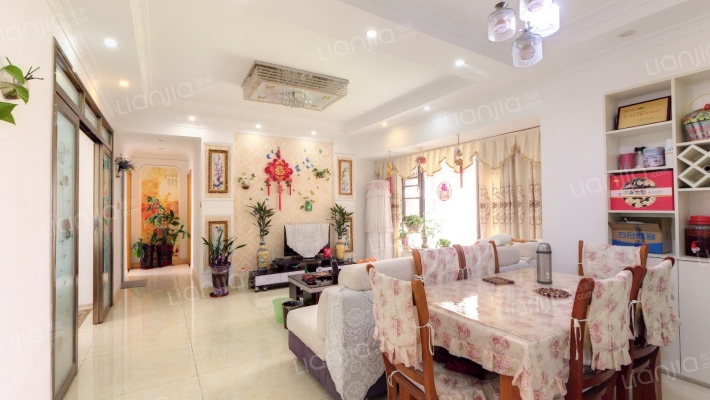 缤纷翡翠湾二手房实景图