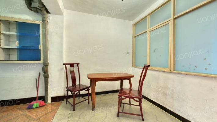 中新路1号二手房实景图