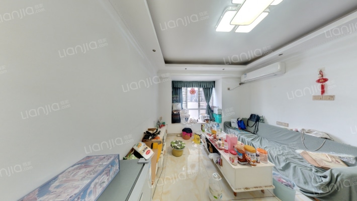 彩天名苑二手房实景图