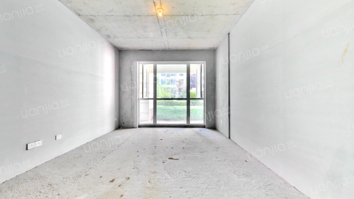 保利国际城中央花园B区二手房实景图