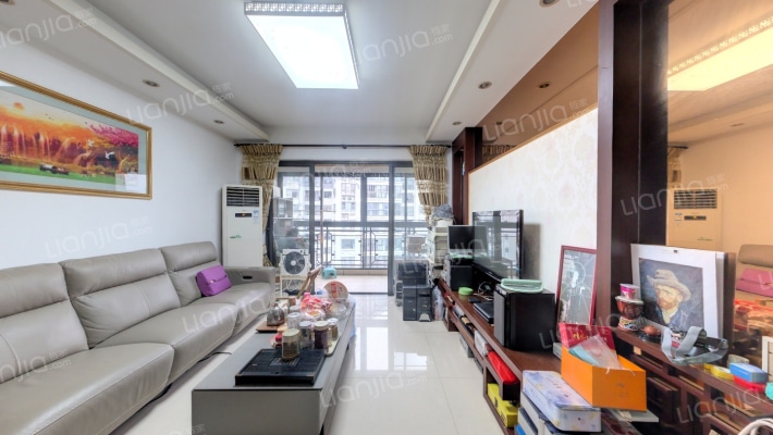 岭南世家荣景园二手房实景图