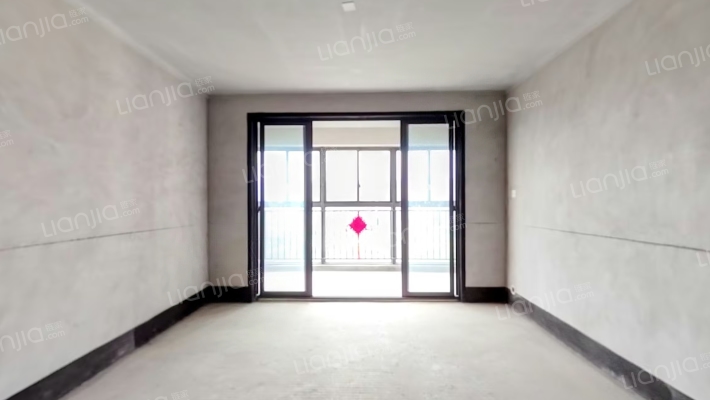 彰泰红二手房实景图