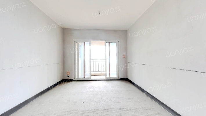 融创江南融府二手房实景图