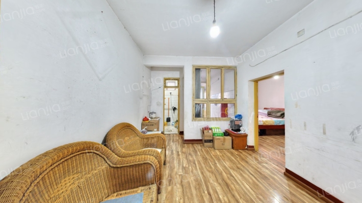 红牌楼北街10号二手房实景图