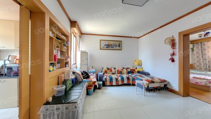 威美公寓二手房实景图