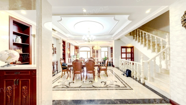 天茂湖凡尔赛庄园二手房实景图