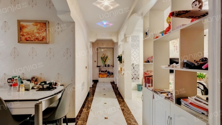 泊龙湾二手房实景图