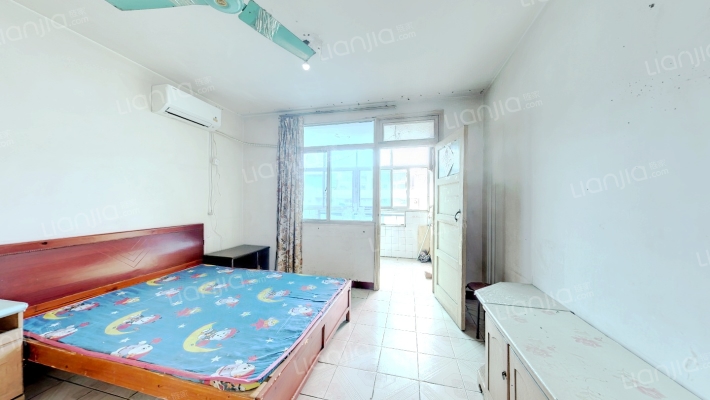 华晶公寓二手房实景图