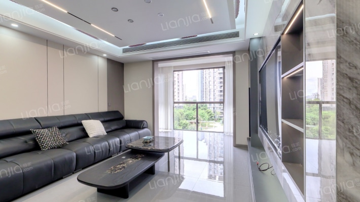 双河雅苑二手房实景图