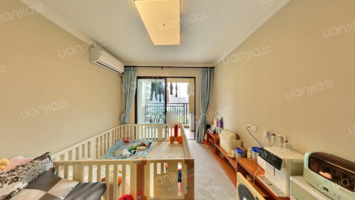 保利中景花园二手房实景图