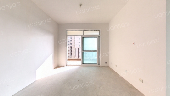 银洲滨海花园二手房实景图