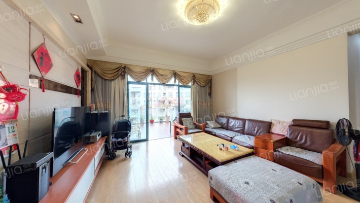 纯水岸花园二手房实景图