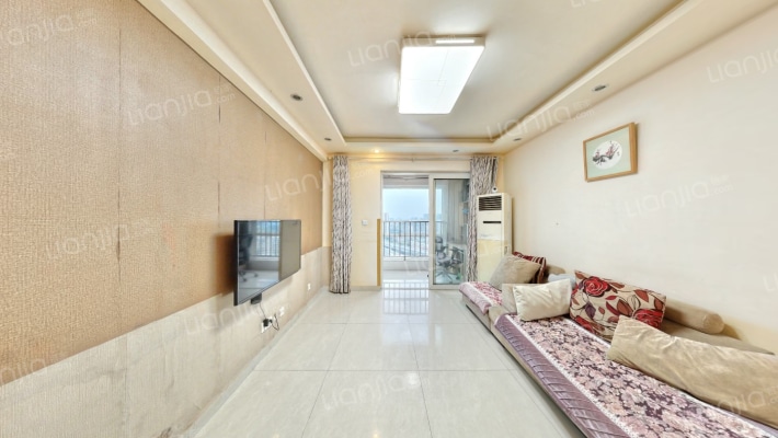 英伦金沙二手房实景图