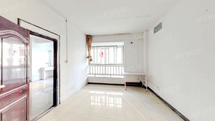 中强锦园东区二手房实景图