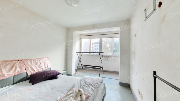 草芳新苑二手房实景图