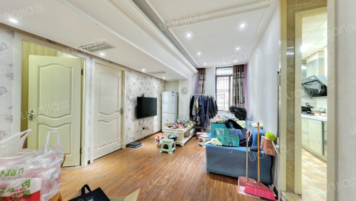 光荣市场公寓二手房实景图