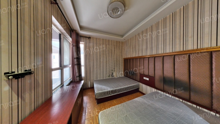 盛龙广场2号地二手房实景图