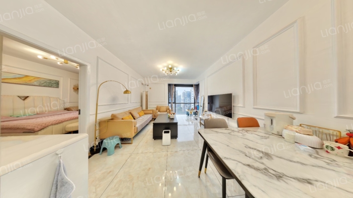 博泰魏玛峰尚二期二手房实景图