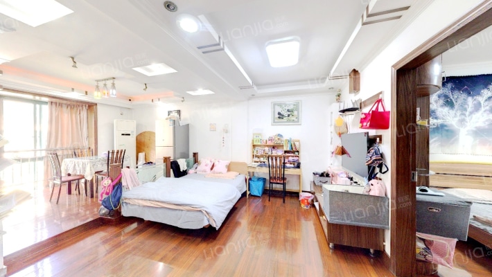 春晓华园二手房实景图