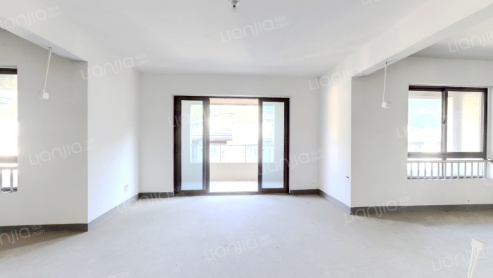 复泰雅宸华庭二手房实景图