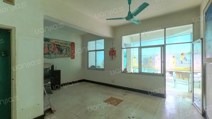 市医疗器械宿舍楼二手房实景图