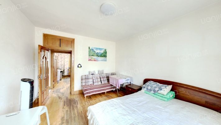 纺织厂小区二手房实景图