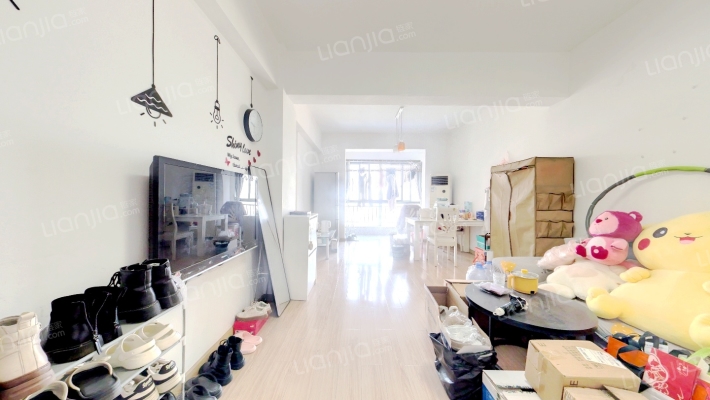 和居名爵二手房实景图