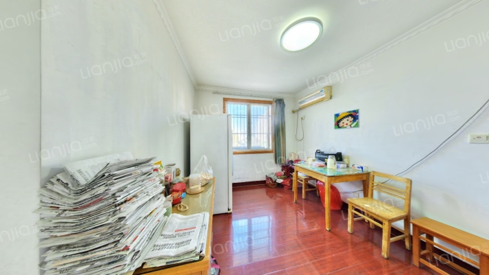 兴贤佳园近贤苑二手房实景图