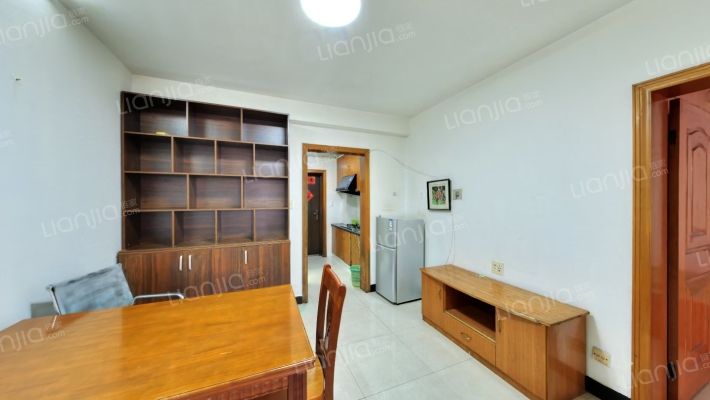 玛格丽特商业中心西区二手房实景图