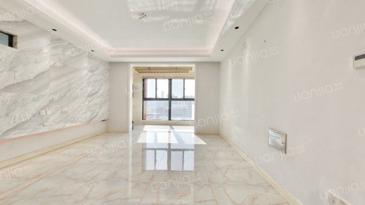 龙记观澜国际二手房实景图