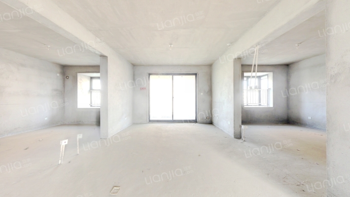 通银·红堡庄园二手房实景图