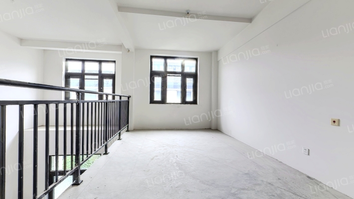 仰山墅二手房实景图