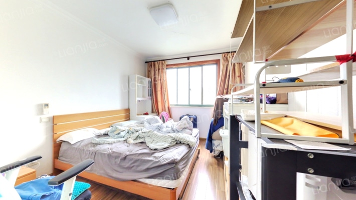 泾东小区二手房实景图