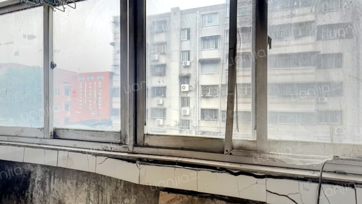 老市委小区二手房实景图