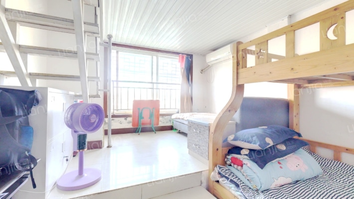 金榜公寓二手房实景图