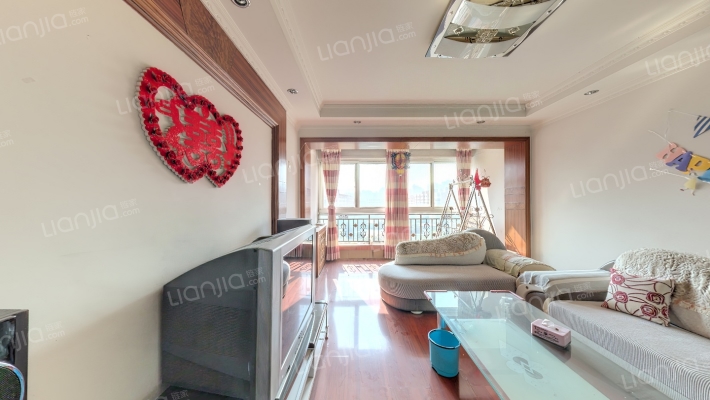 驼铃客车厂家属院二手房实景图