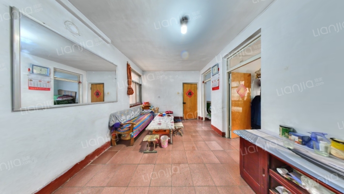 电站辅机宿舍二手房实景图