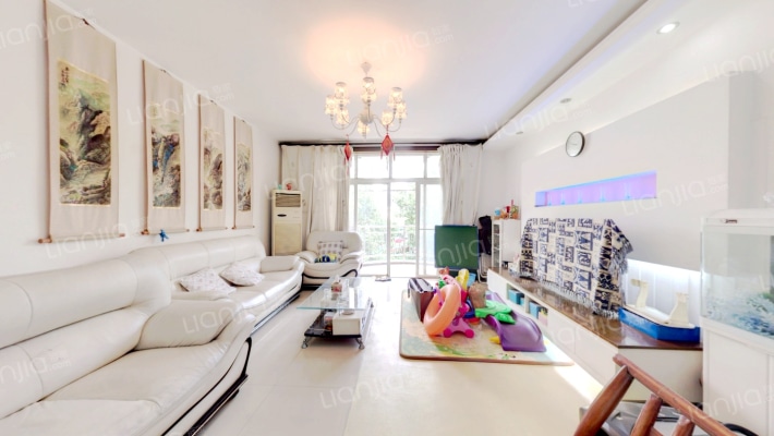 南波湾高尚小区二手房实景图