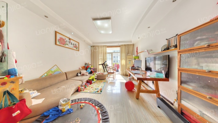 山水华庭二手房实景图