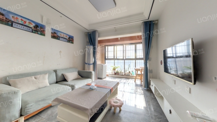 和信天骄府二手房实景图