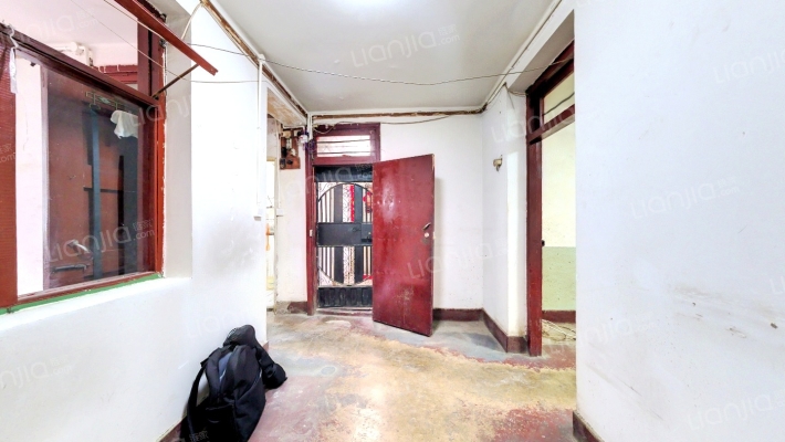 昆明公交集团有限责任公司北站住宅区二手房实景图