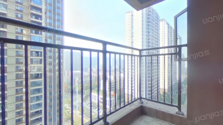 美的金科檀樾二手房实景图